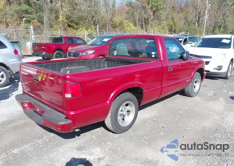 2001 Chevrolet S-10 Ls из США, поврежденный, VIN 1GCCS145018257861